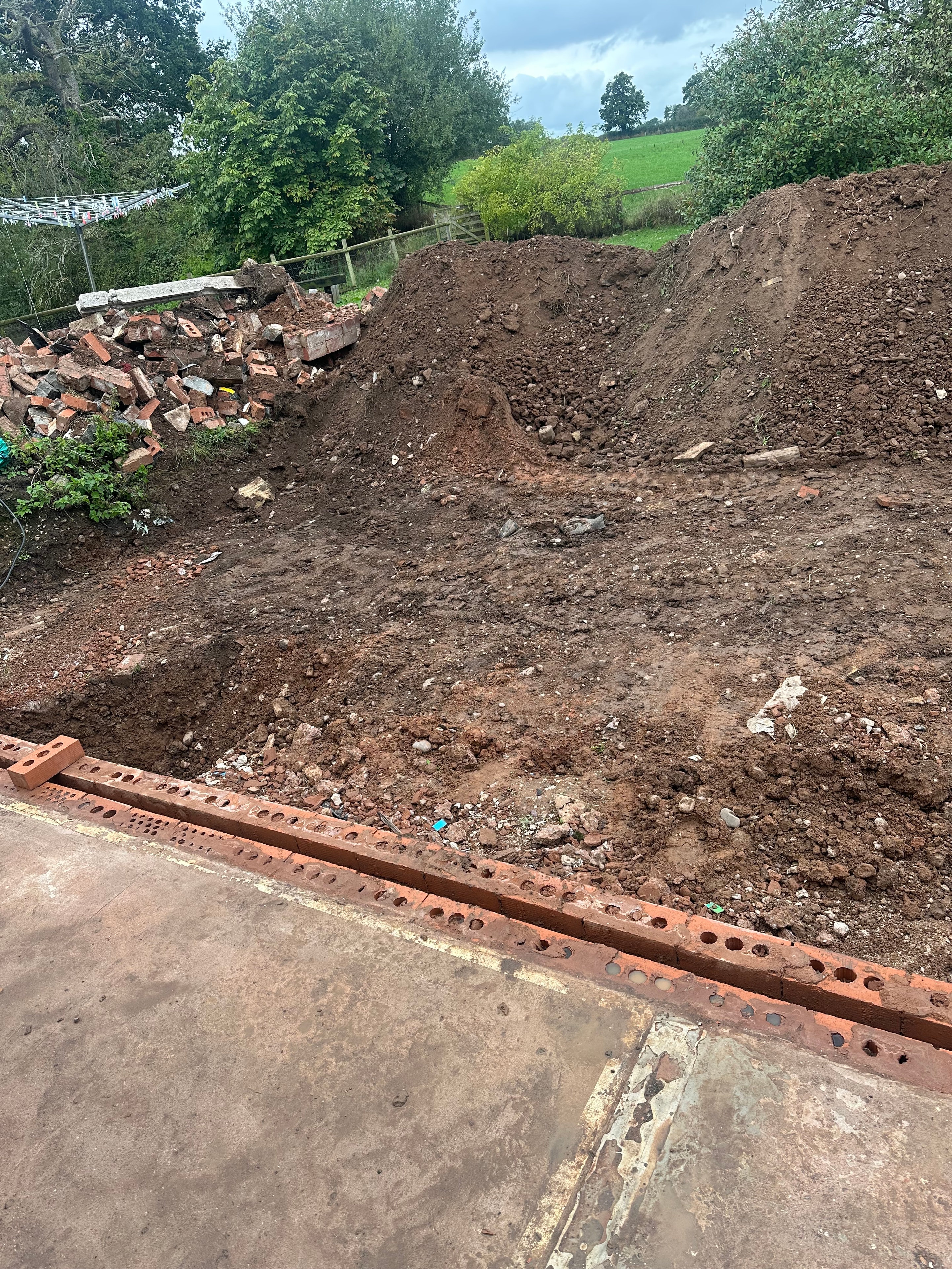 SP Groundwork Services — Bobcat E27 on site
